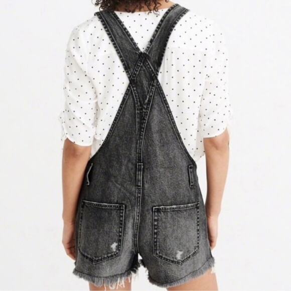 Abercrombie & Fitch Distressed Oversized Denim Short Overalls Washed Black Small - Picture 3 of 14